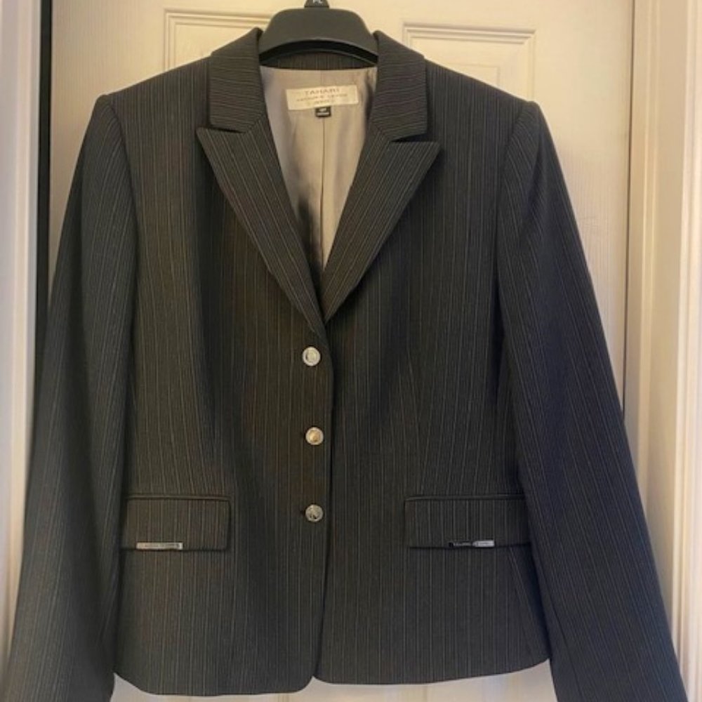 Tahari 2 Pc Suite with Skirt